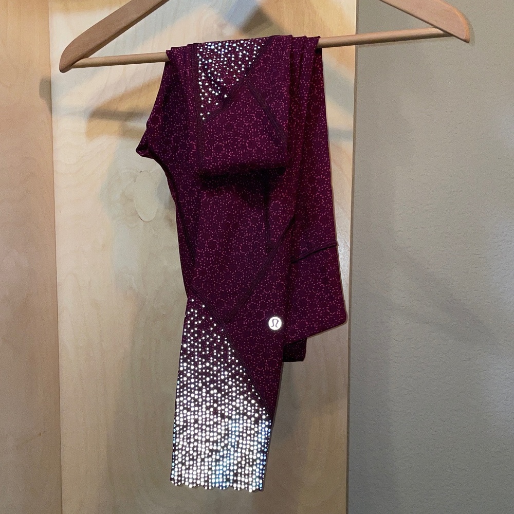 New Lululemon Tight Stuff Reflective Tight, Size 4, Raspberry